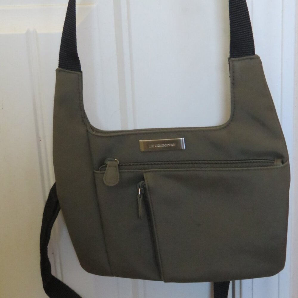 Small Liz Claiborne Hand or Fanny Bag (K481)